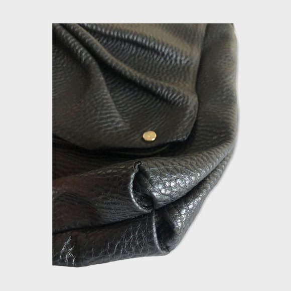Sam & Libby Black Bow Accent Clutch pebble texture - Picture 5 of 10